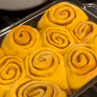 Food & Fiction: Pumpkin Cinnamon Rolls